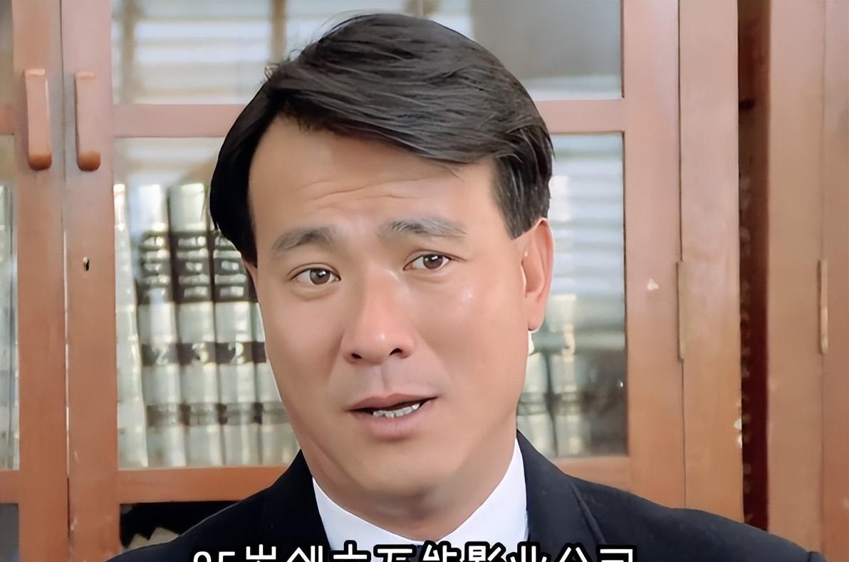 _周星驰电影里的警察_周星驰客串警察