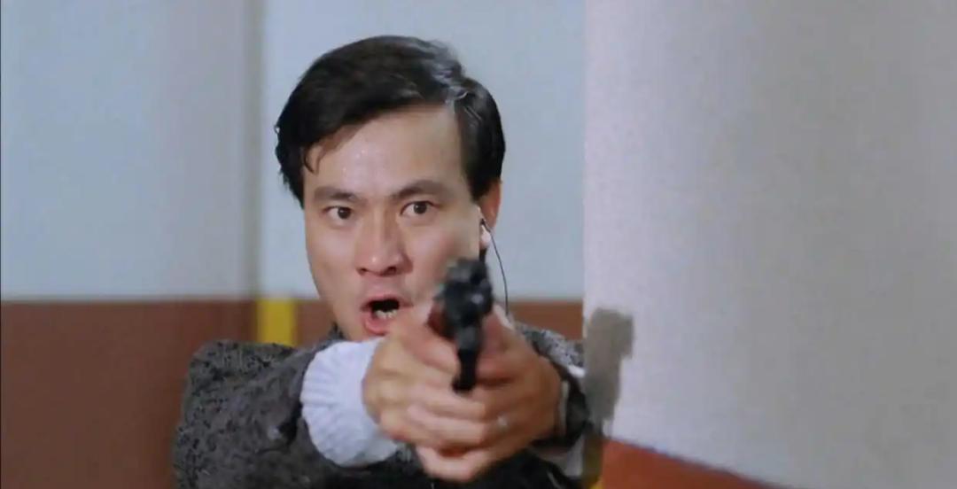 周星驰电影里的警察__周星驰客串警察